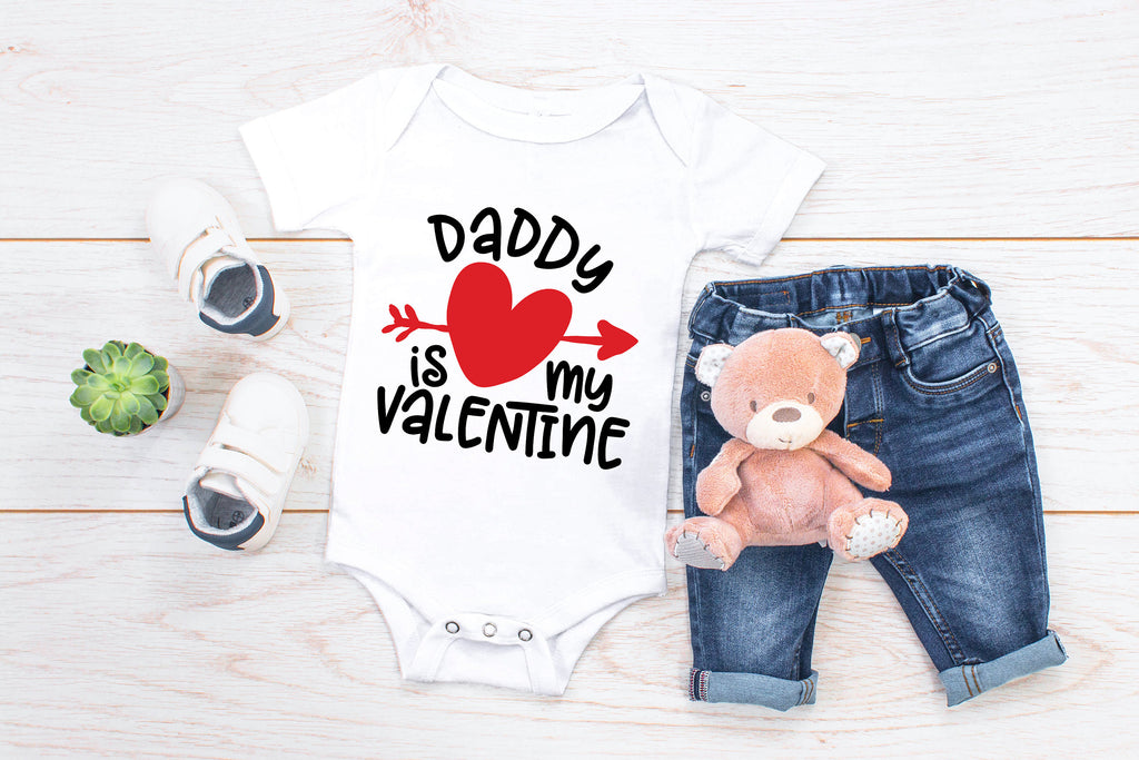 Girls Valentine's Day T-Shirt: Daddy's Girl Heart Tee