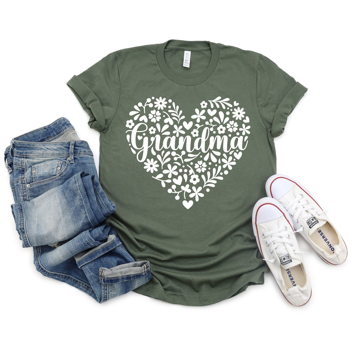 Grandma Flower Heart T-Shirt: Gift for Nana