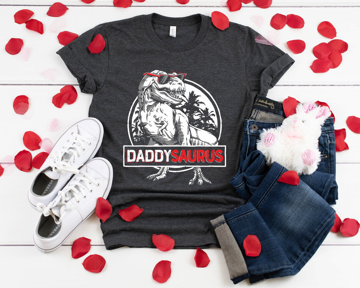 Daddysaurus T-Shirt: Dinosaur Dad Birthday Shirt