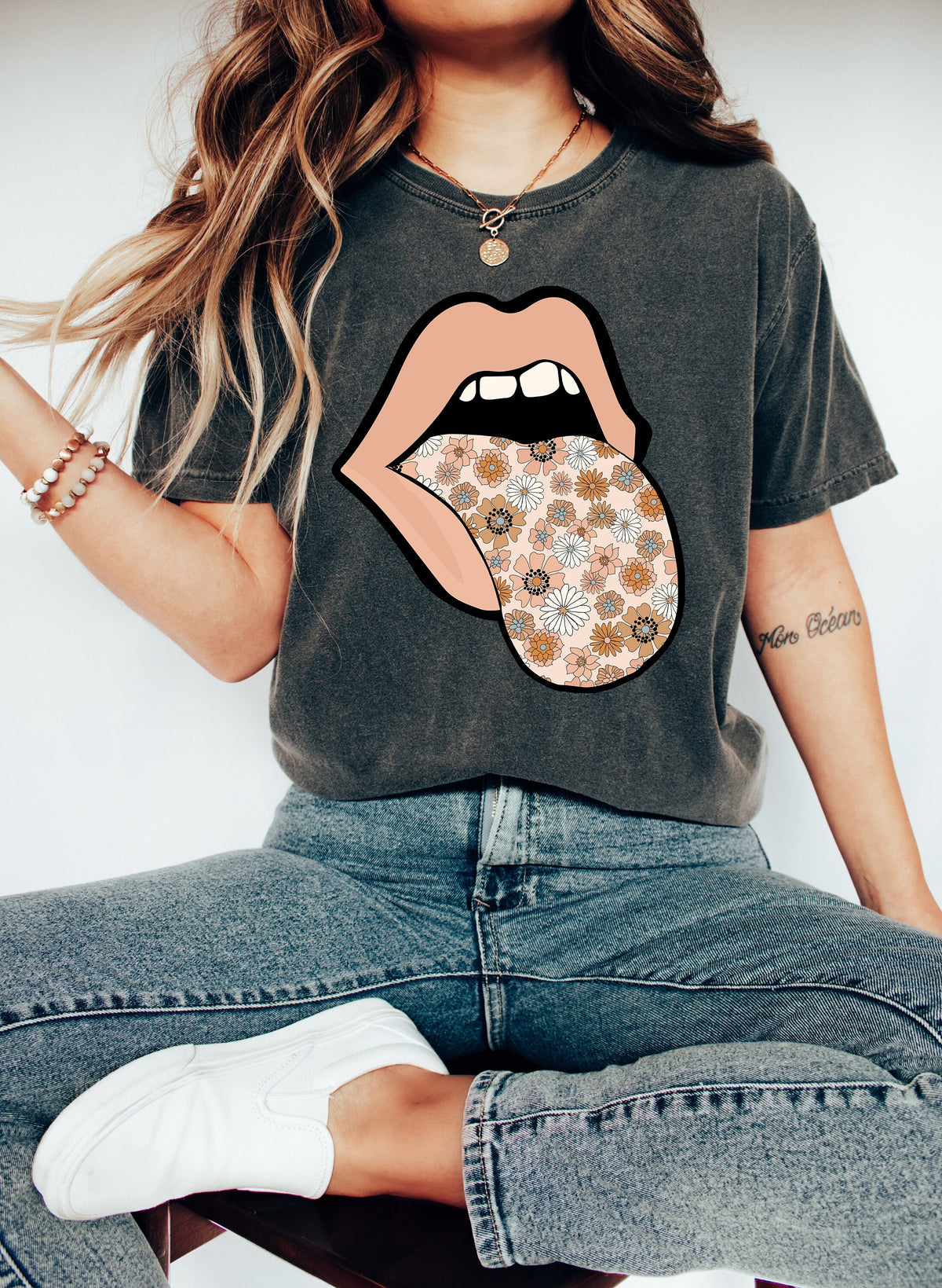 Floral Tongue Graphic Tee - Mama Peach Lips Shirt