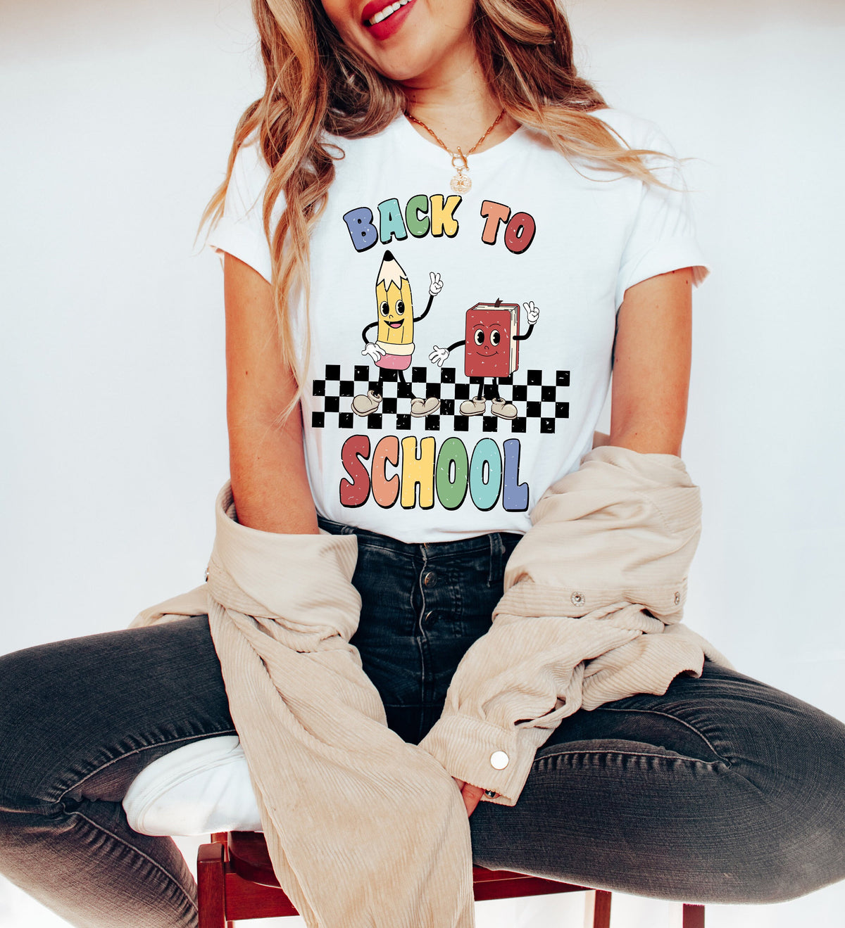 Back To School Teacher Shirt: Retro Pencil & Book Design