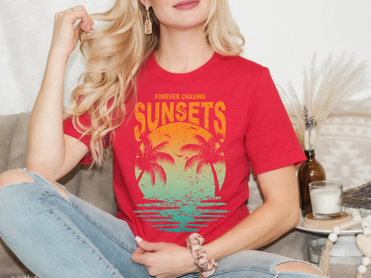 Retro Sunset Rays Tee: Vintage Beachy Vibes Shirt