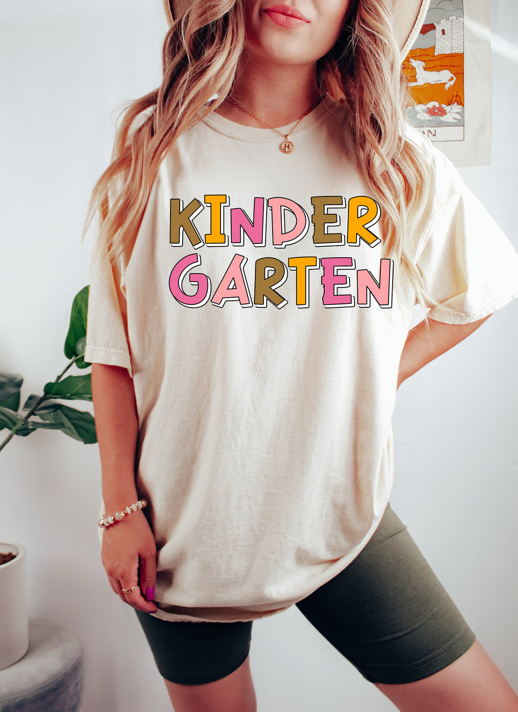 Kindergarten Teacher T-Shirt: Kinder Crew Squad Team Shirt
