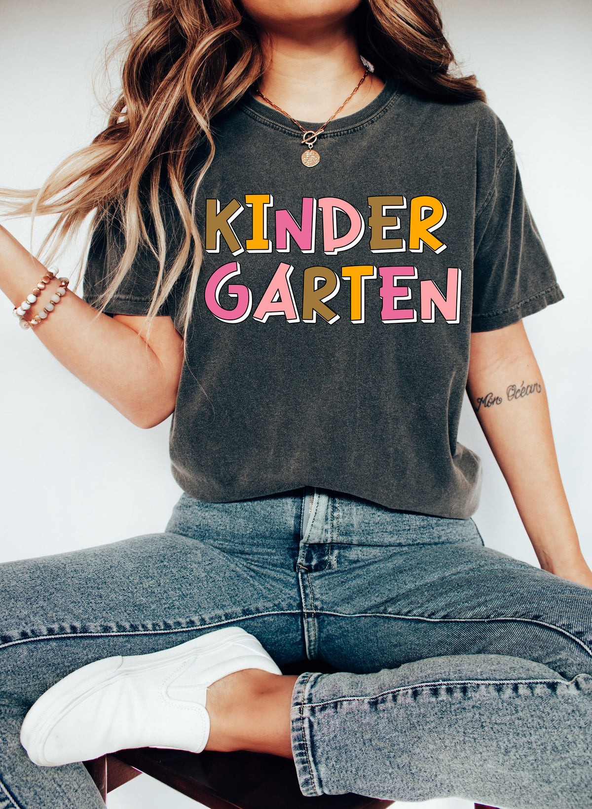 Kindergarten Teacher T-Shirt: Kinder Crew Squad Team Shirt