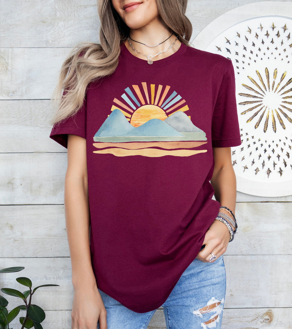 Retro Sunset Graphic Tee: Wavy Sun Rays, Beachy Vibes