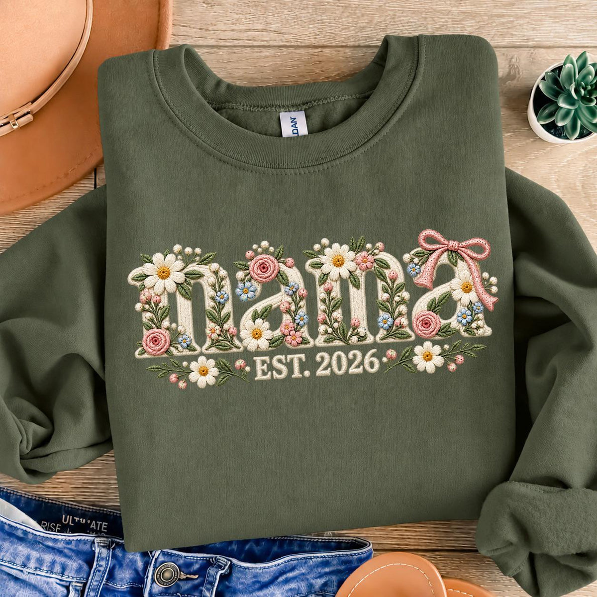 Personalized Floral mama shirt, Custom Name Crewneck