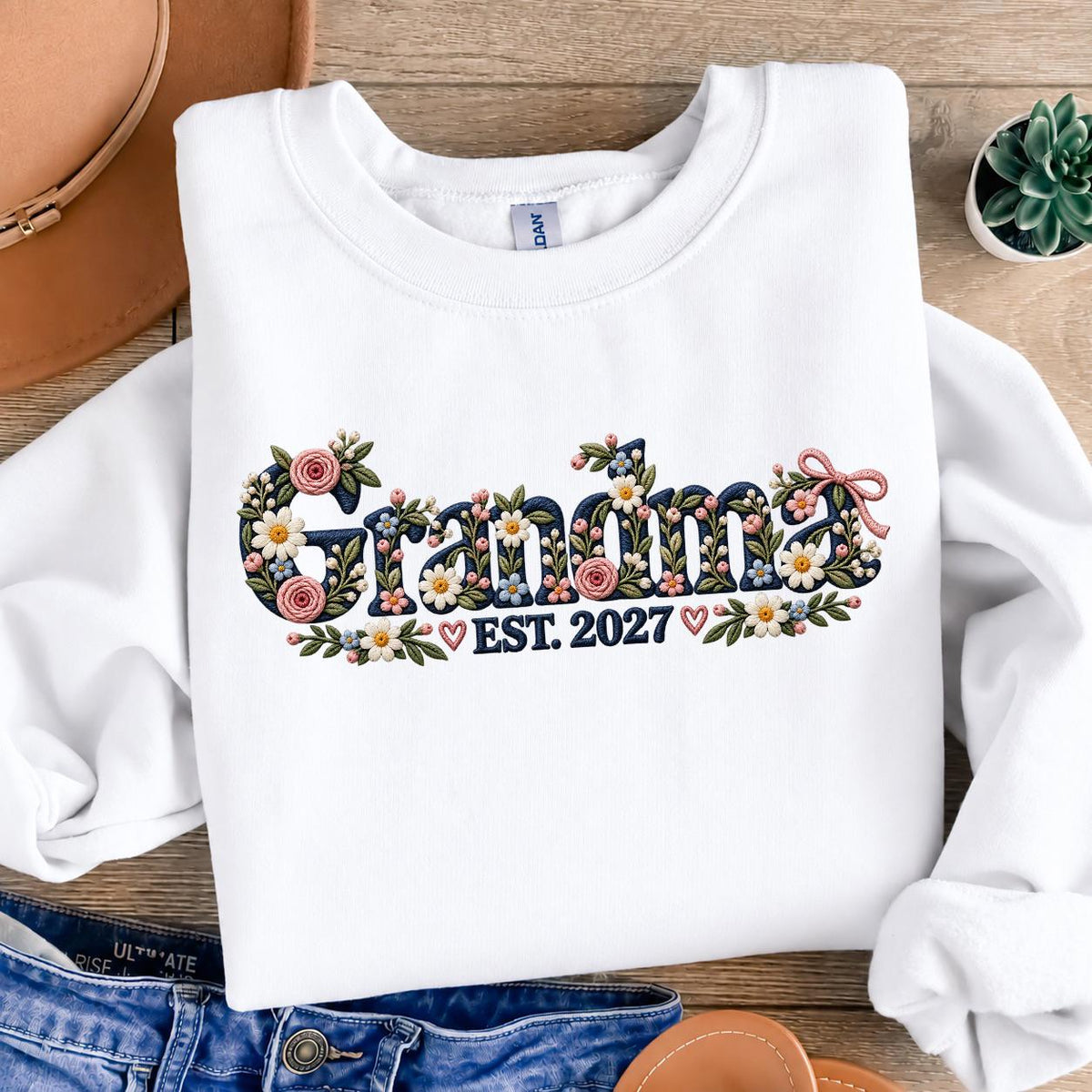 Personalized Floral mama shirt, Custom Name Crewneck